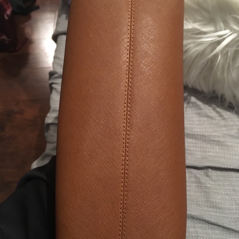 Michael Kors purse - Picture 6 of 8